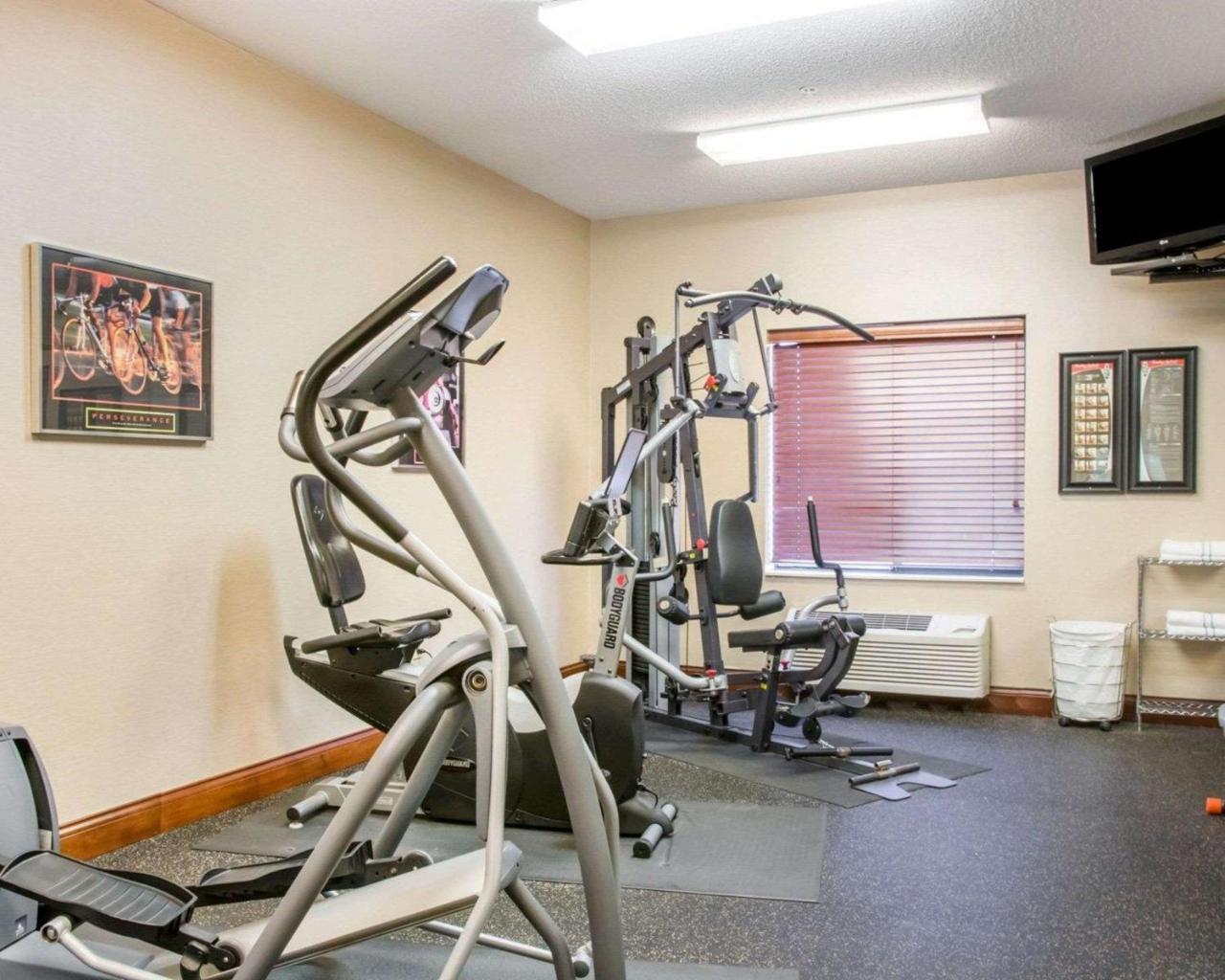 Comfort & - North Cincinnati Hotel 2*